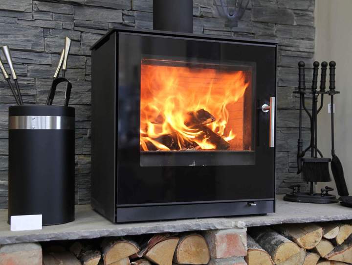 Installation de poêles à bois et à granulés